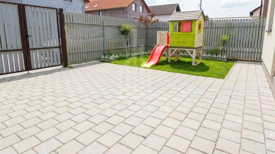Duplex modern | 125 mp utili | teren 250 mp ! Zona Cristian - Poză 4