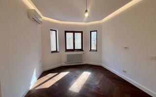 Vilă elegantă în Cotroceni | 320 mp | renovată integral | ideală sediu firmă - Poză 7