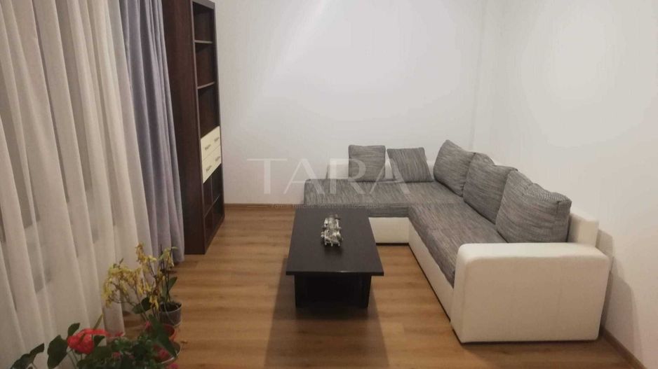 Apartament cu 2 camere și terasă în Europa - Poză 1