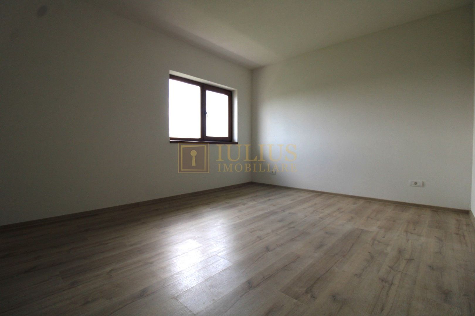 Casă modernă – prima închiriere | Dumbrăvița, zona Cora - Poză 18