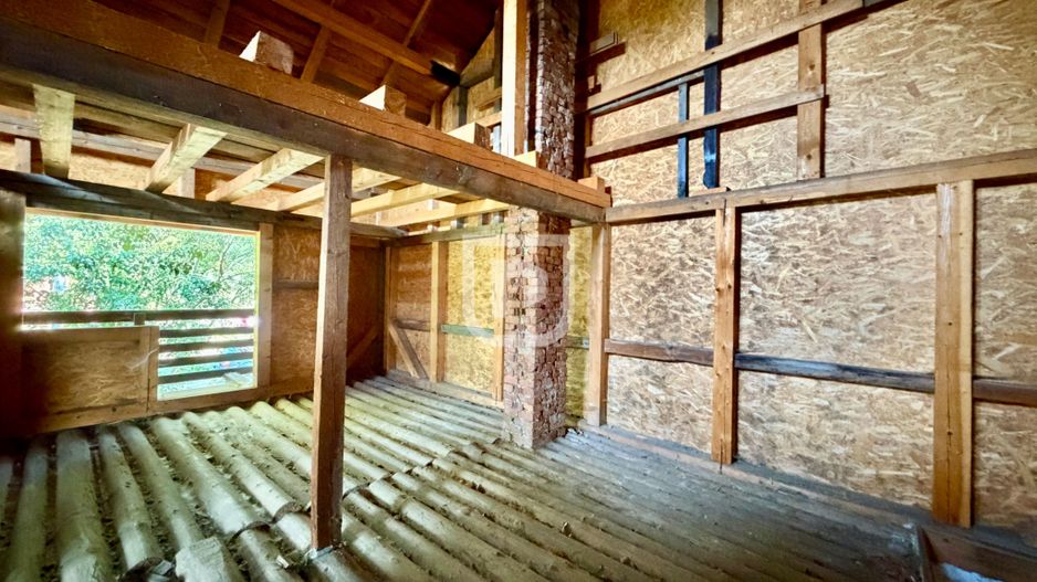 Casa cu 500mp teren, pozitie buna, centrala, utilitati - Poză 8