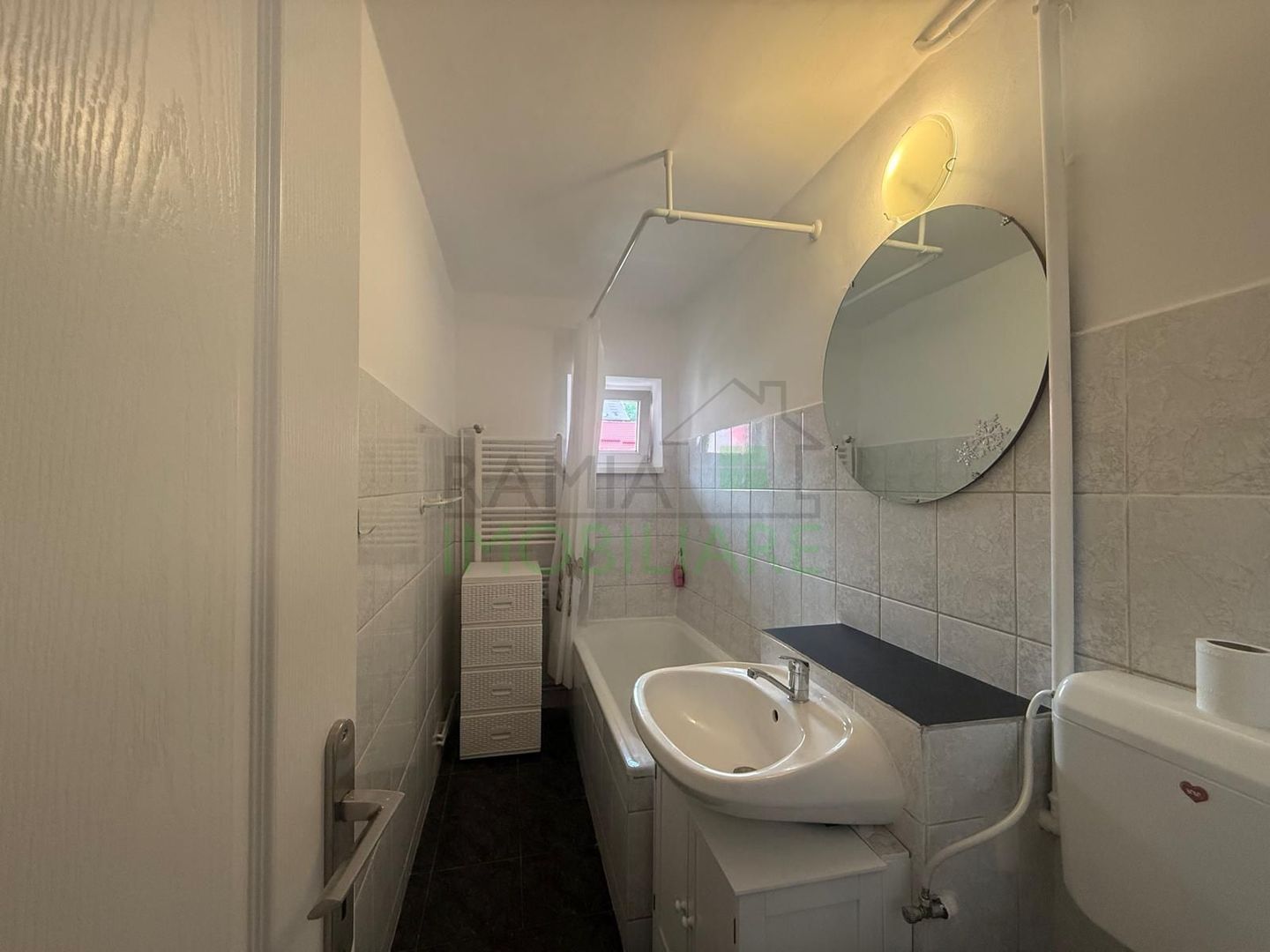 Apartament 2 camere de închiriat, Răcădău, renovat - Poză 10