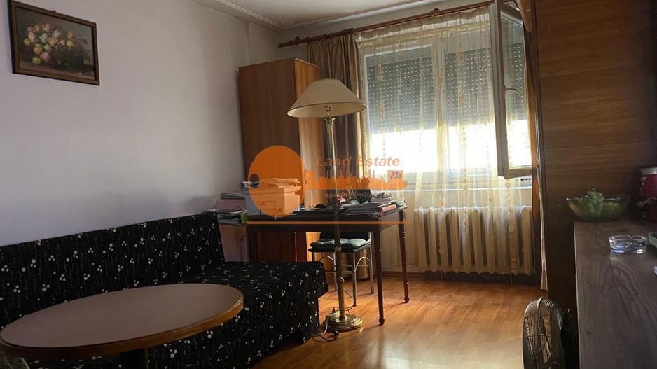 Garsoniera Crangasi - 8 minute de Metrou (Bloc Reabilitat) - Poză 2