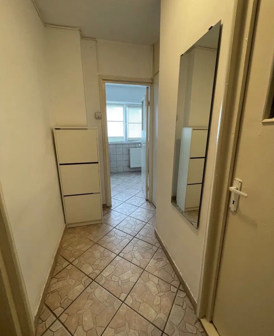 Garsoniera in bloc mixt, an 1980 zona Lujerului, Militari - Poză 13