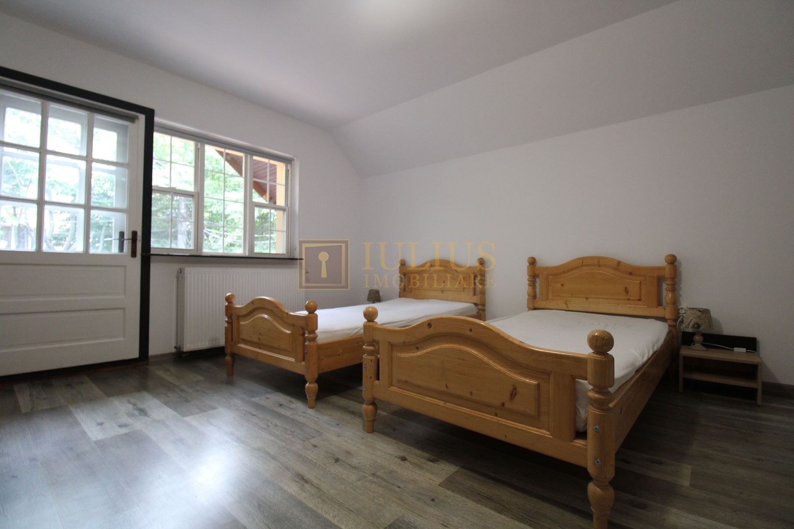 Zona aradului, 4 camere + 2 bai, centrala proprie - Poză 18