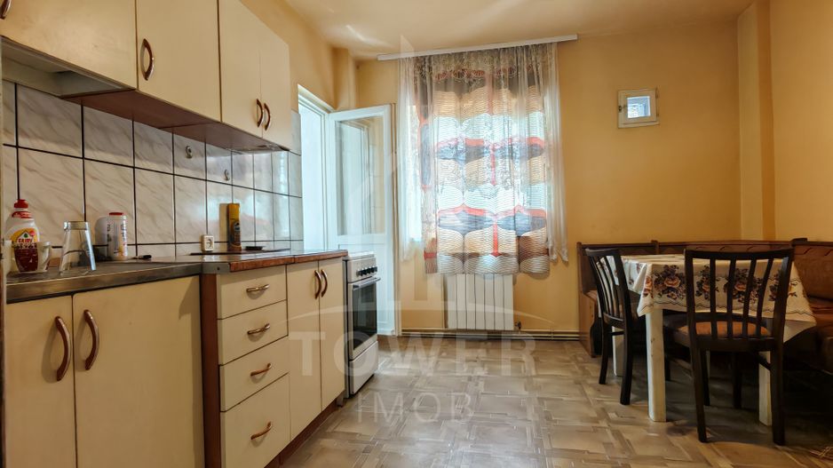 Apartament spațios cu 4 camere și 3 balcoane – zonă Centrală, lângă Gara Sibiu - Poză 1