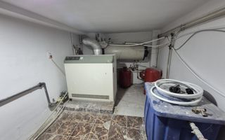 Oportunitate investitie - Vila renovata cu chiras in zona Bucurestii Noi - Poză 17