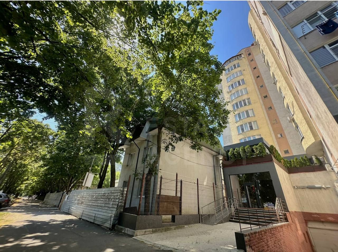 Spre chirie – spațiu comercial / oficiu, str. Alba Iulia, Buiucani - Poză 2