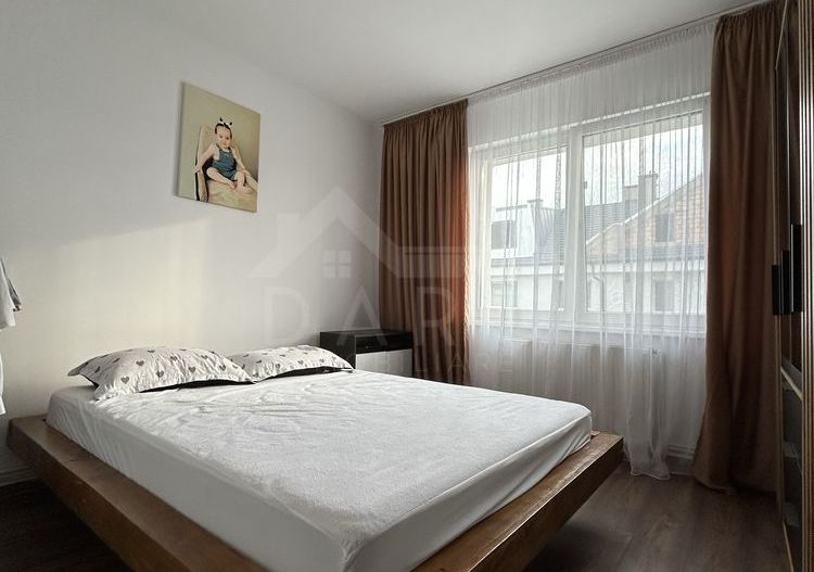 Apartament cu 3 camere - Poză 5