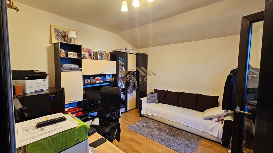 Casă / Vilă cu 4 camere de vânzare în Berceni - Poză 9