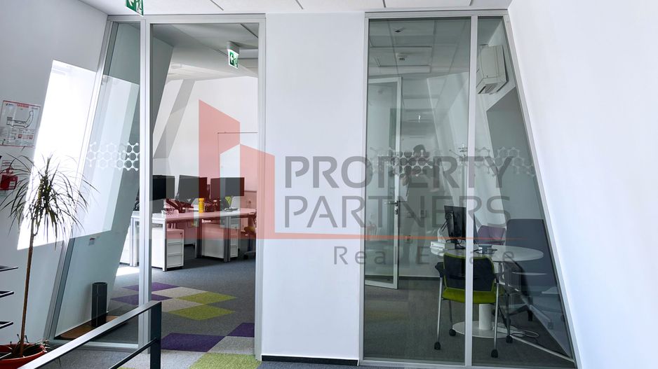 Spatiu modern pentru birouri - 741.54 mp  - Universitate - Poză 11