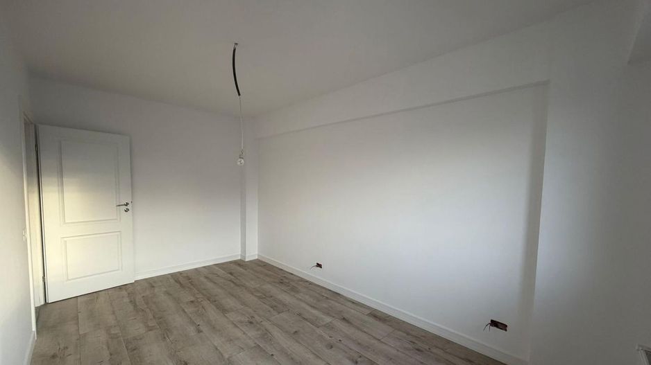 APARTAMENT MANSARDA BLOC NOU - Poză 6