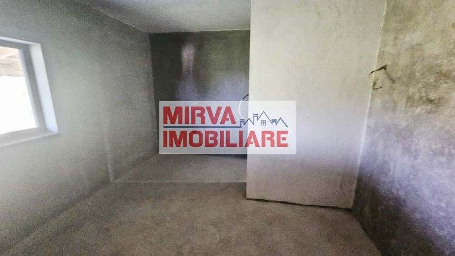 🏡 Vilă luminoasă, 4 camere, cu teren generos – Com. Plopu - Poză 53