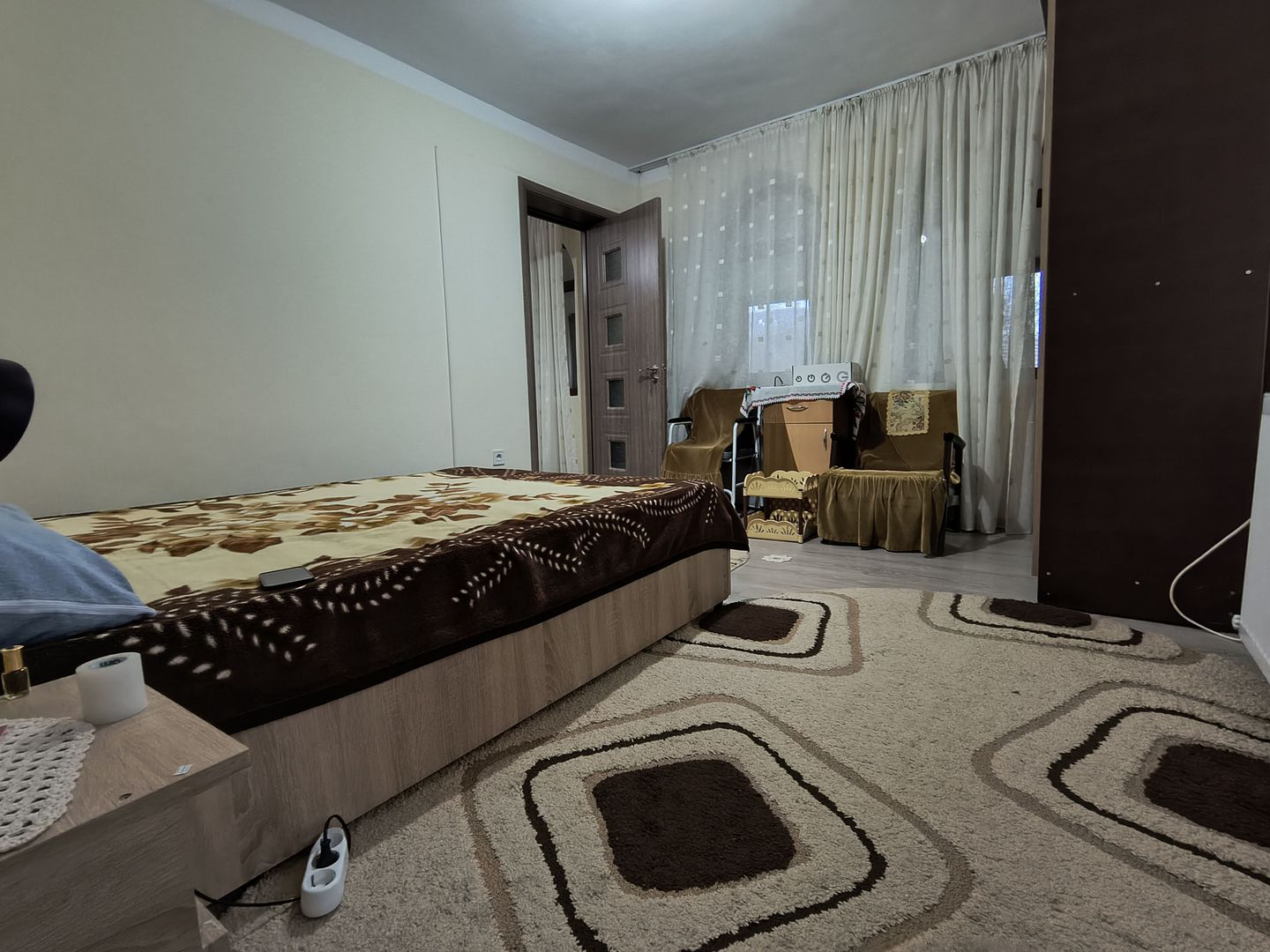 Casa de vânzare în Malu cu Flori- liniște, natura și aer curat! - Poză 12