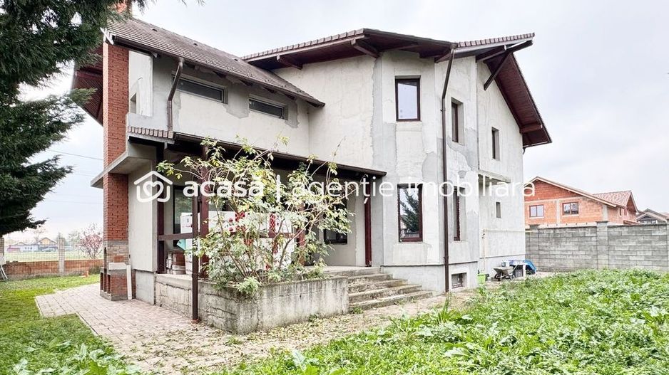 Vilă unică, gata să devină locuința ta de vis, în Livada. - Poză 10