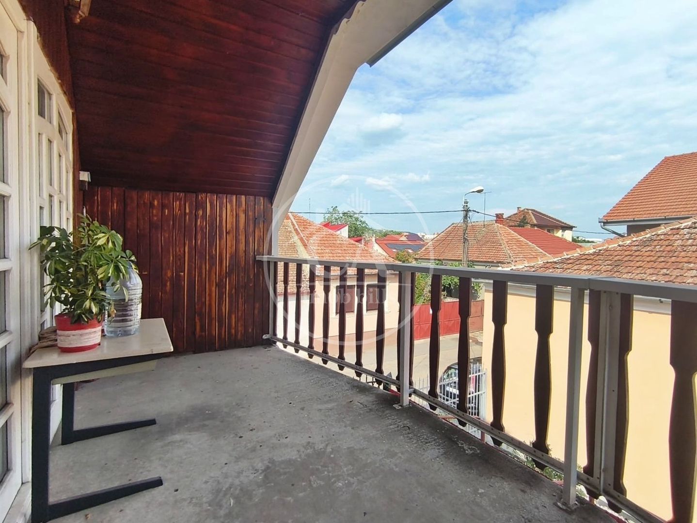 Casa de vanzare cu 3 camere de tip P+M in zona Velenta, Oradea - Poză 4