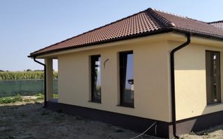 Casa de vanzare Lazuri - Poză 4