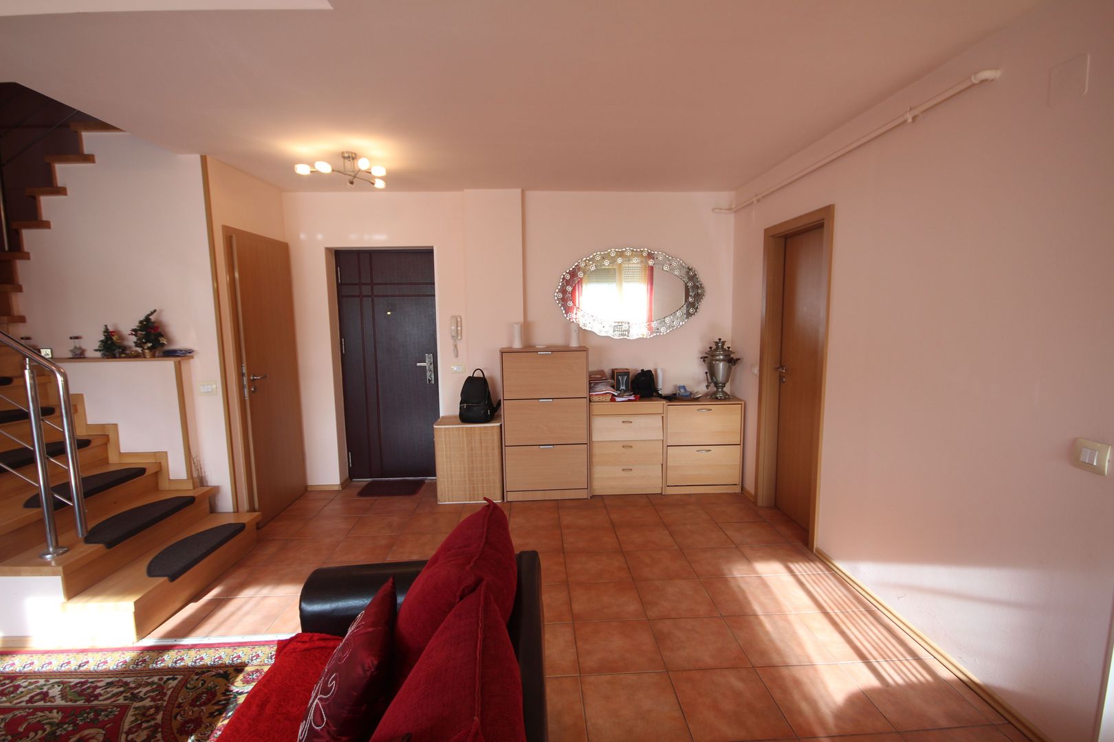 Apt cu  scara interioara  langa Kaufland Dumbravita - Poză 6