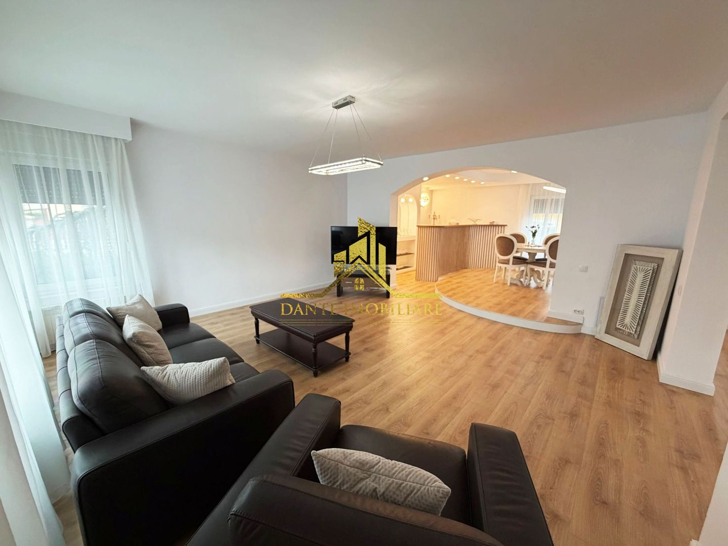 Casa, 6 camere, ultrafinisata, lux, curte, garaj, Andrei Muresanu - Poză 1