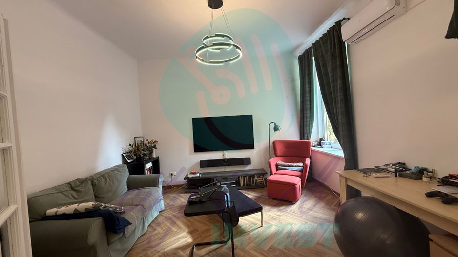 Apartament cochet vila edificata in perioada interbelica - Poză 4