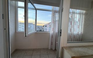De vanzare Apartament Mobilat/Utilat/2 Camere Micro 16/Strada Aurora - Poză 8
