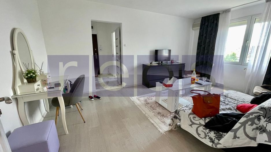 VANZARE APARTAMENT 2 CAMERE 50MP RENOVAT MODERN METROU 1 DECEMBRIE TITAN - Poză 4