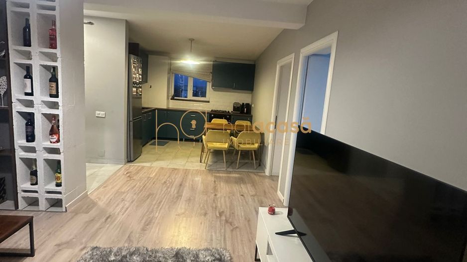 Apartament de vanzare 3 camere 61 mp Sesul de sus - Poză 3