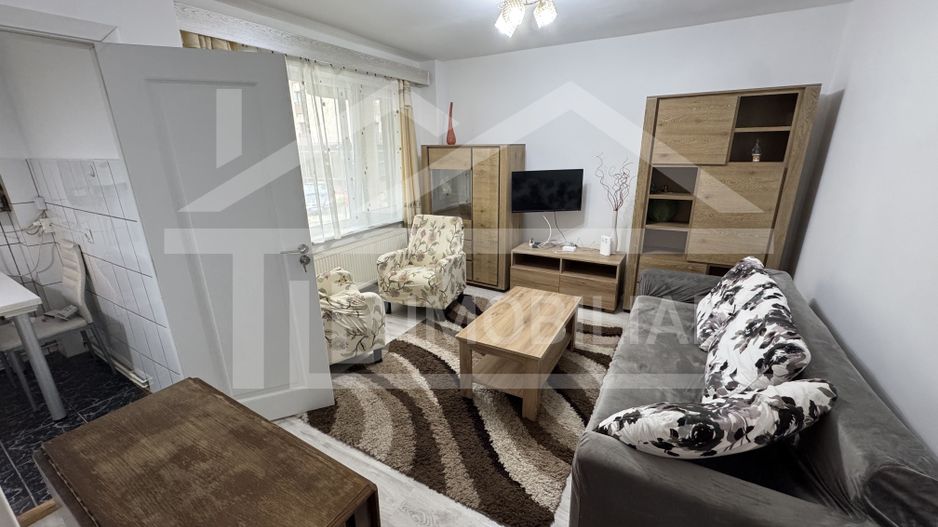 Apartament cu 3 camere,  decomandat, 54 mp, zona E-ON - Poză 1