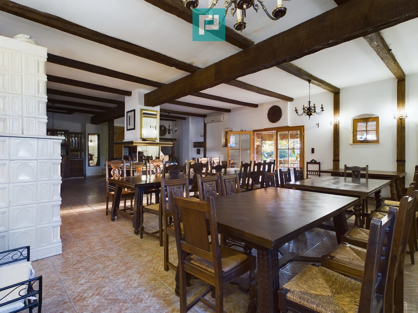 Spațiu comercial - Crama Pivnițele Birăuaș - Poză 2