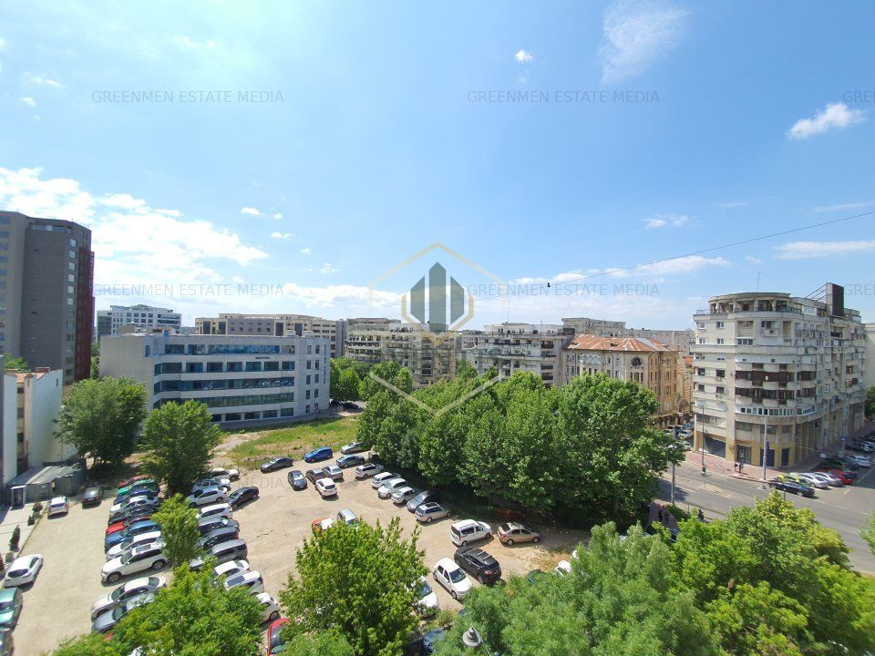 Unirea Shopping Center - Pta Sf. Vineri, renovat complet, 3 balcoane, bloc 1996 - Poză 1