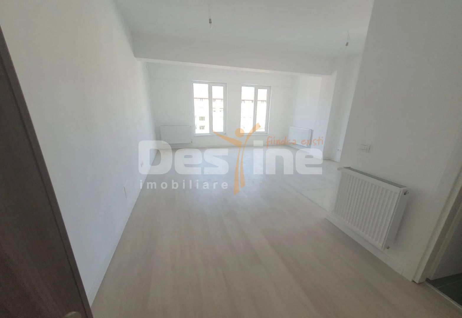 APARTAMENT 2 CAMERE DECOMANDAT RENOVAT - Poză 1