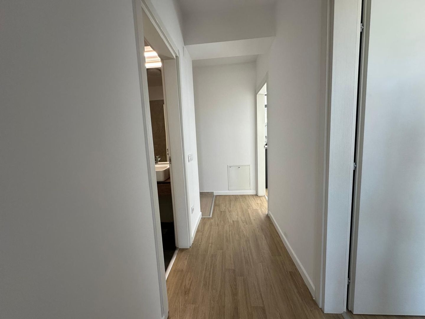 Prelungirea Ghencea – Casă spațioasă, mobilată și utilată, în complex - Poză 19