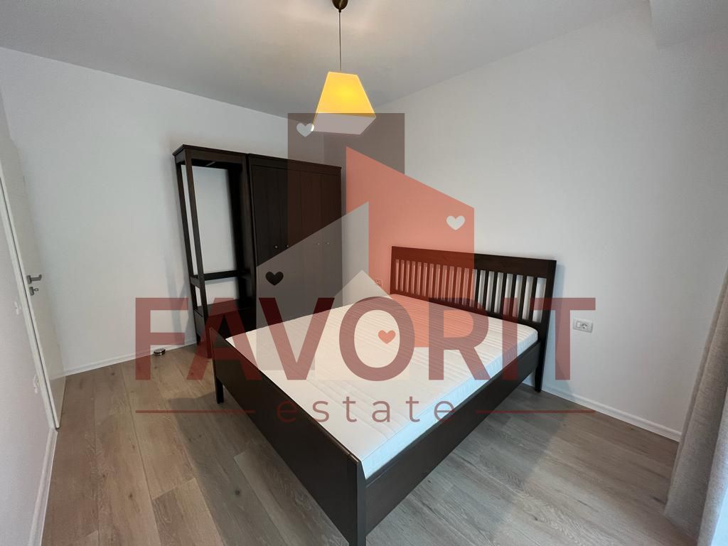 Mobilat si utilat. Vedere la padure. Parcare cu bariera - Poză 9