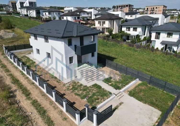 Casă de vânzare în Rediu - Poză 6