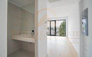 Stațiunea Mamaia - Vânzare apartament cu 2 camere, 2 bai si terasa. - Poză 7