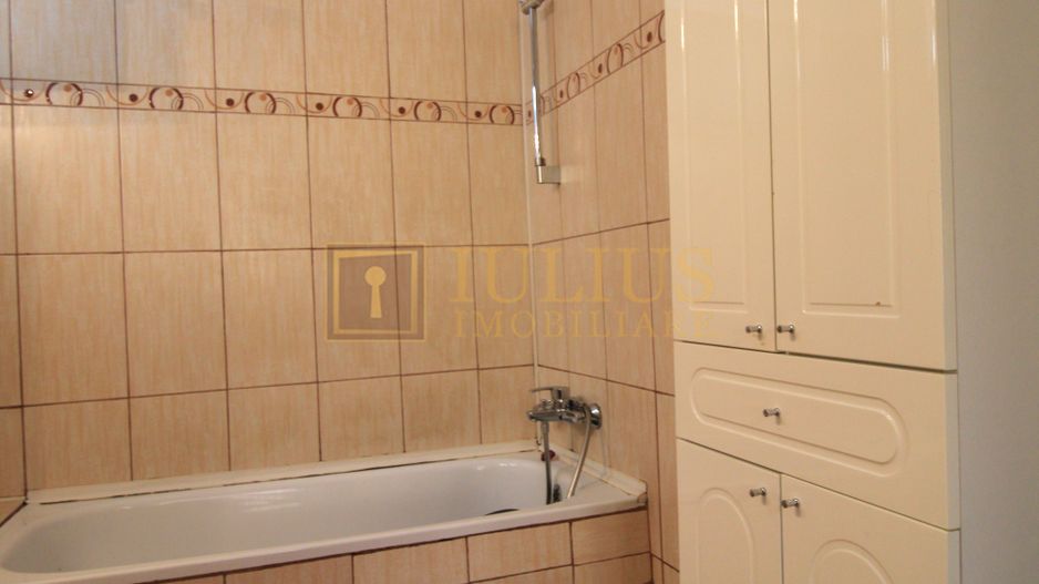 Zona Traian, 3 camere, centrala proprie - Poză 10