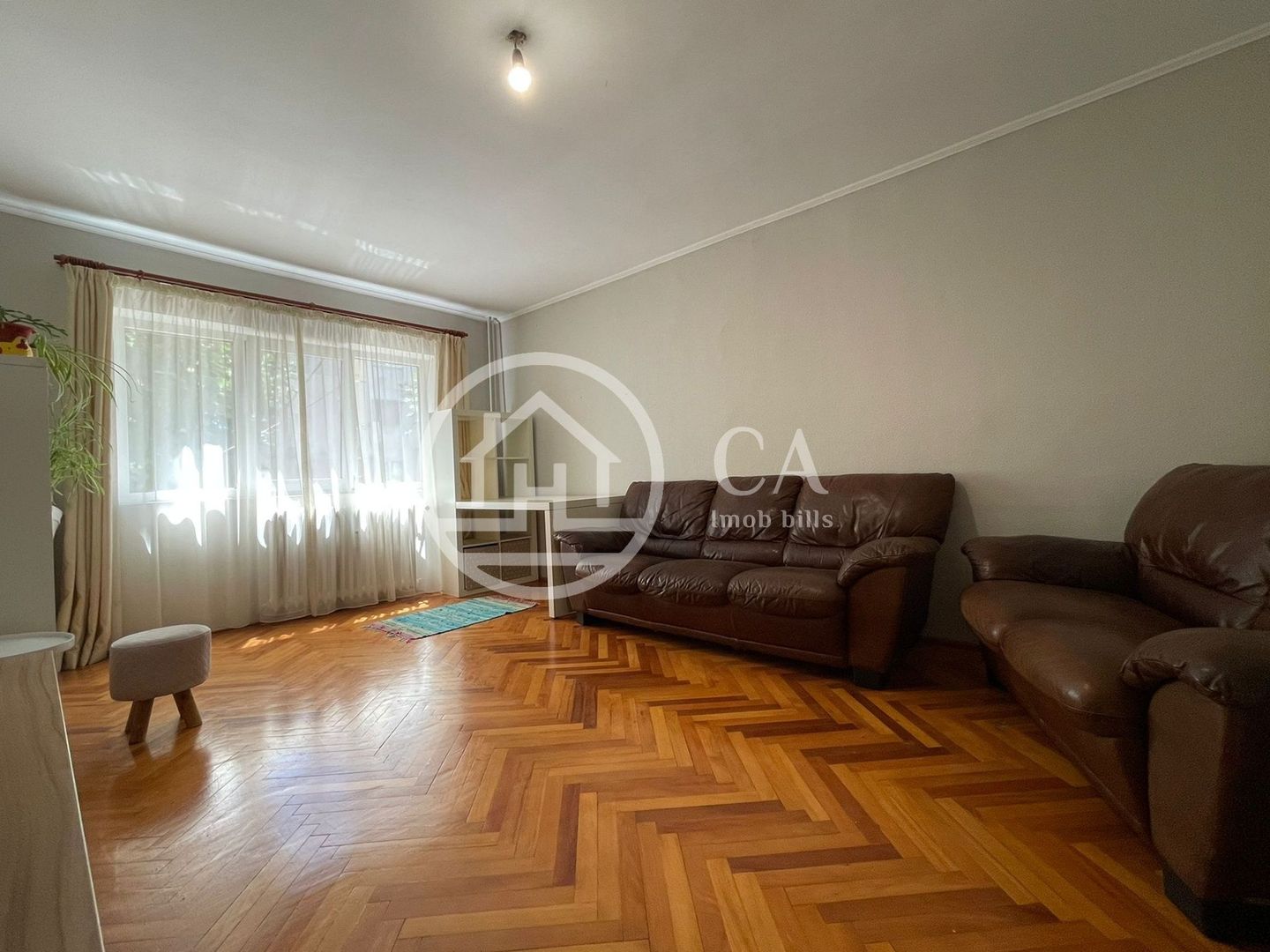 Apartament cu 4 camere de inchiriat in zona Rogerius, Oradea - Poză 5