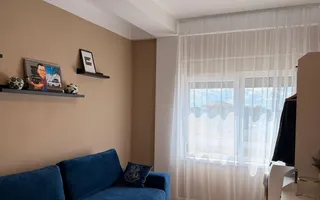 Apartamet 3 camere  Dumbrăvița etaj 1 - Poză 12