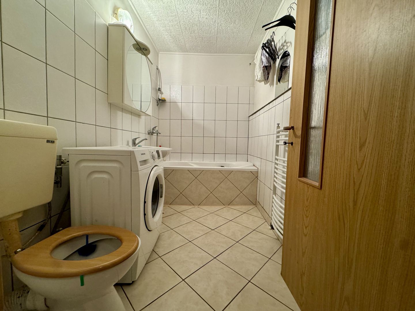 Casă individuală de vânzare în Săcele | Teren 781 mp | 3 Dormitoare - Poză 13