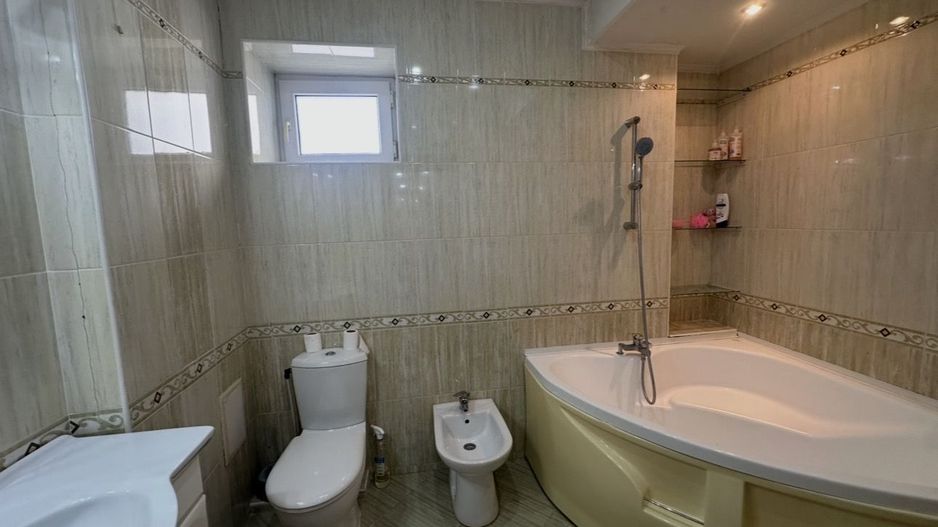 Apartament cu 2 odăi +living ultra centru, Mun. Chișinău - Poză 6