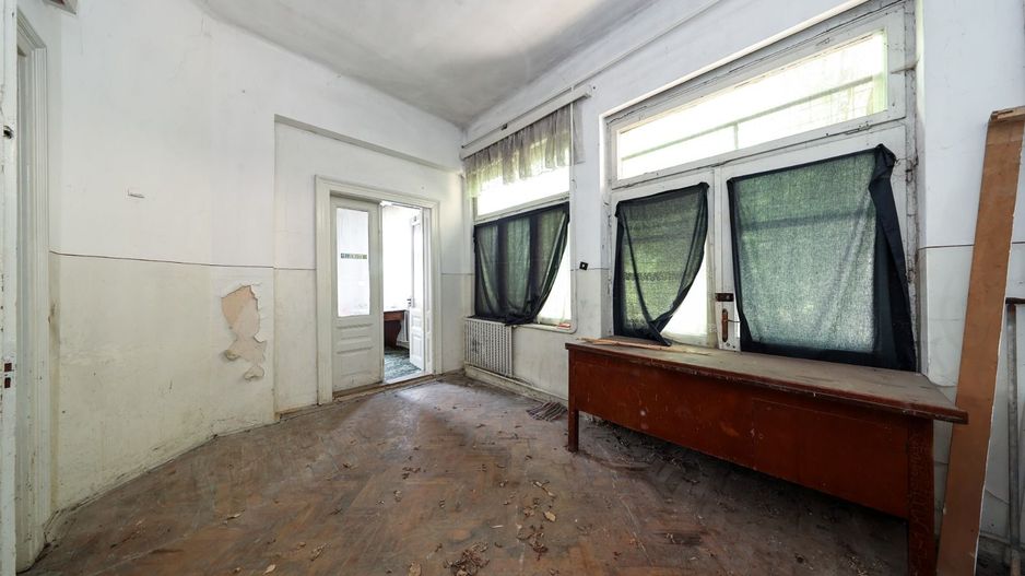 Casă spațioasă în centrul orașului Sfântu Gheorghe | Teren 1300 mp - Poză 20