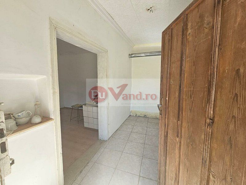 Teren 1800 mp + casa batraneasca - Fartanesti, jud. Galati - Poză 4