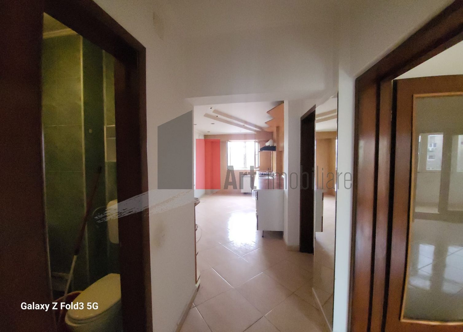 Apartament 3 camere decomandat - Poză 9