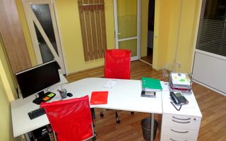 Spatiu comercial de inchiriat in Cetate - Poză 4