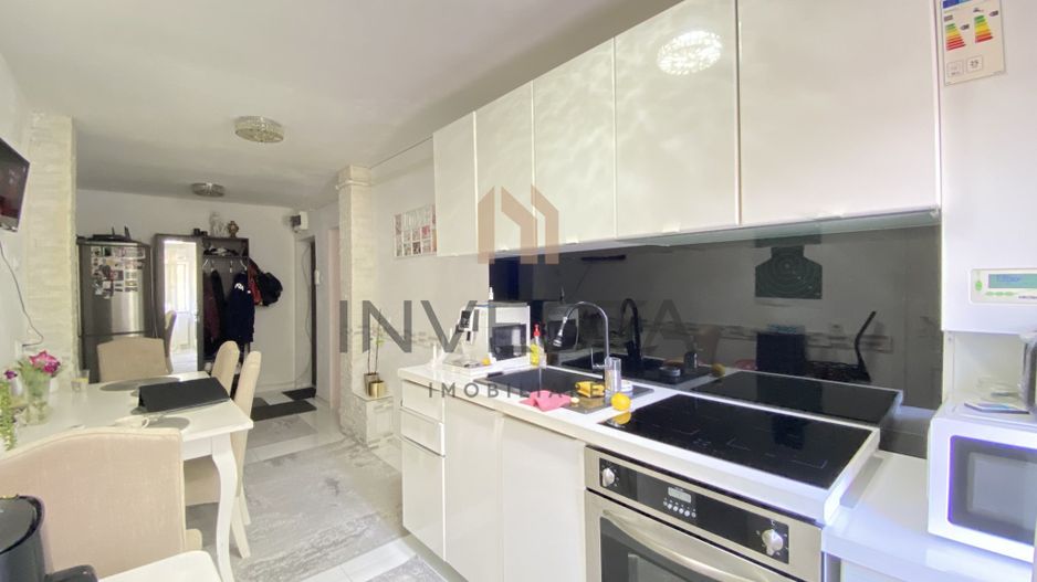 Apartament 3 camere decomandat cu balcon si parcare, zona Gruia - Poză 4