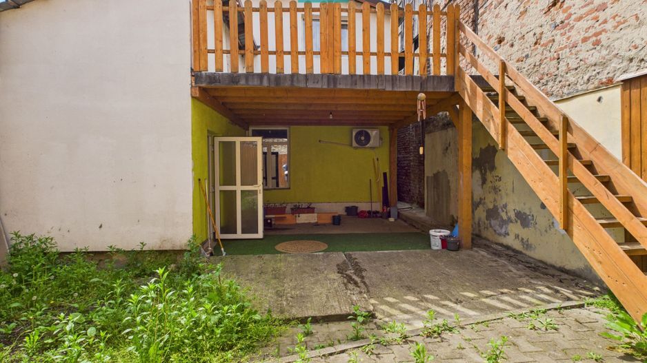 Casă cu 6 camere în zona Central - Poză 18