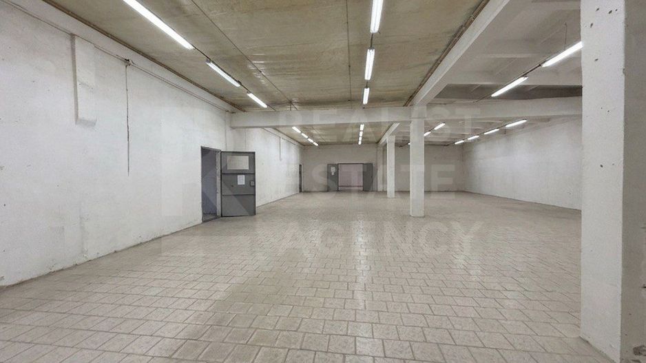 Chirie, spatiu industrial , 1500 mp, str. Calea Iesilor, Sculeni - Poză 2