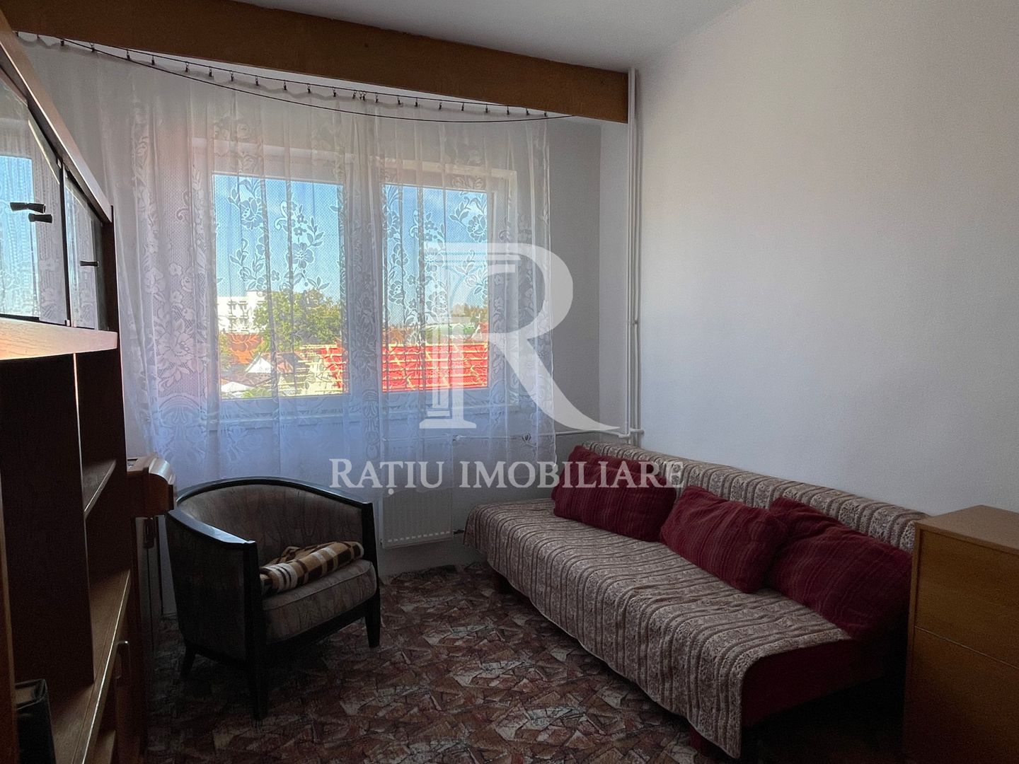 Apartament spațios cu 3 camere de închiriat | George Enescu | Oradea - Poză 2