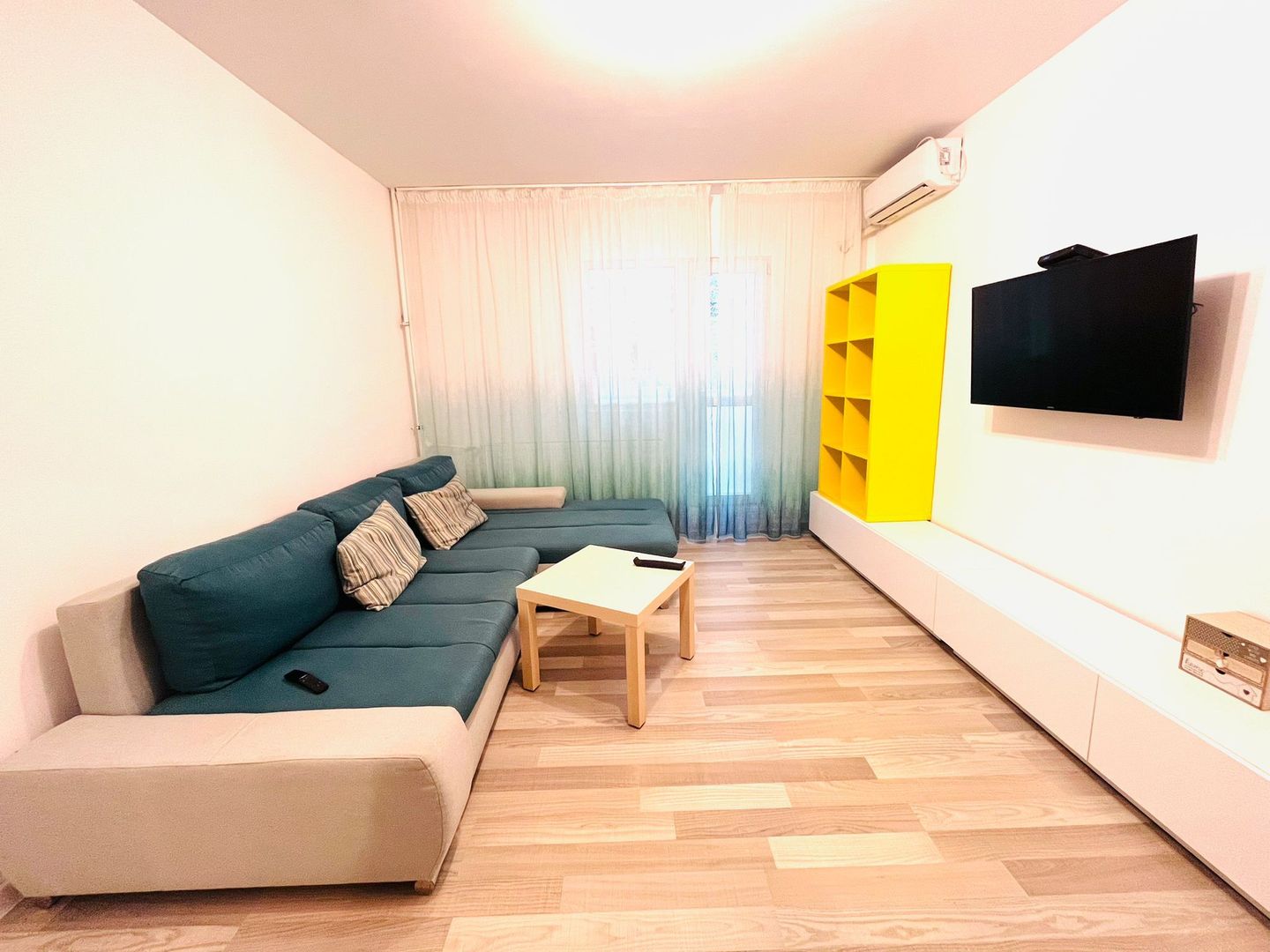 APARTAMENT RENOVAT NOU DECOMANDAT BLOC 1978 REABILITAT METROU GORJULUI - Poză 1