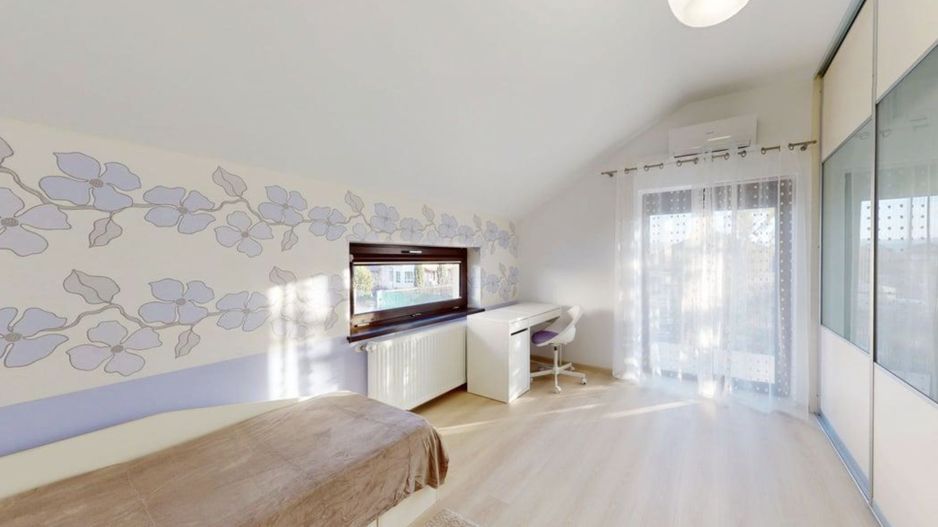 Casa individuala cu pivnita in Sura Mica, zona Salii de sport - Sibiu - Poză 25